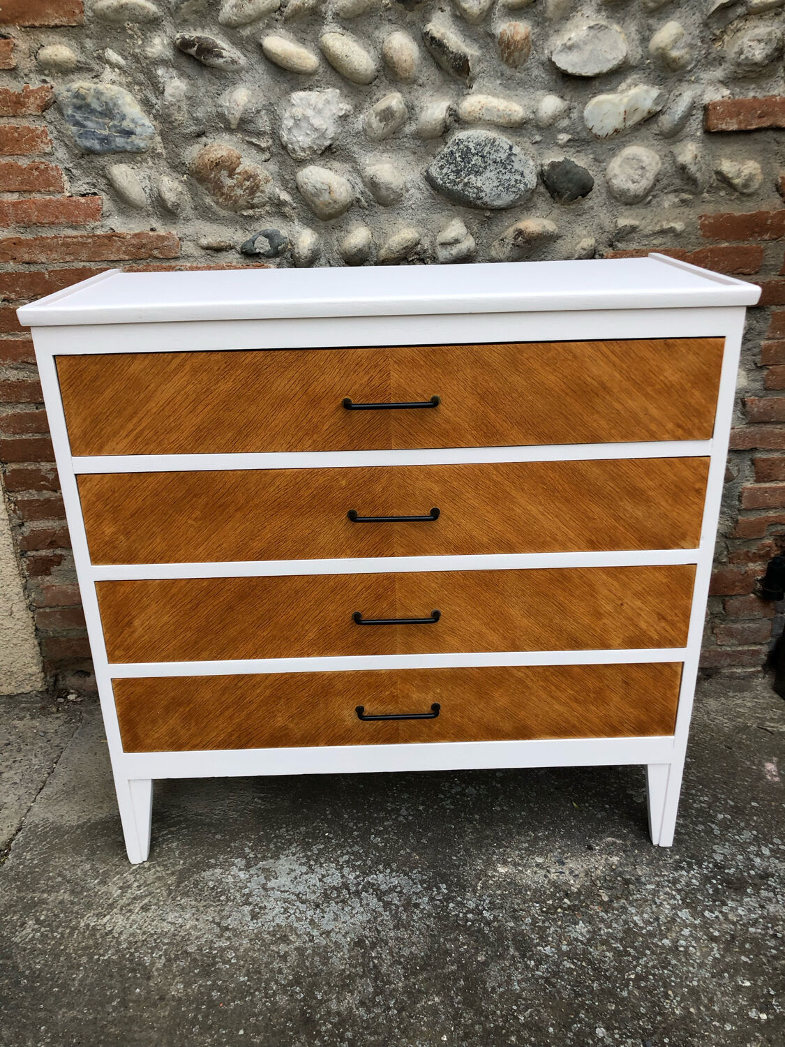 Commode vintage