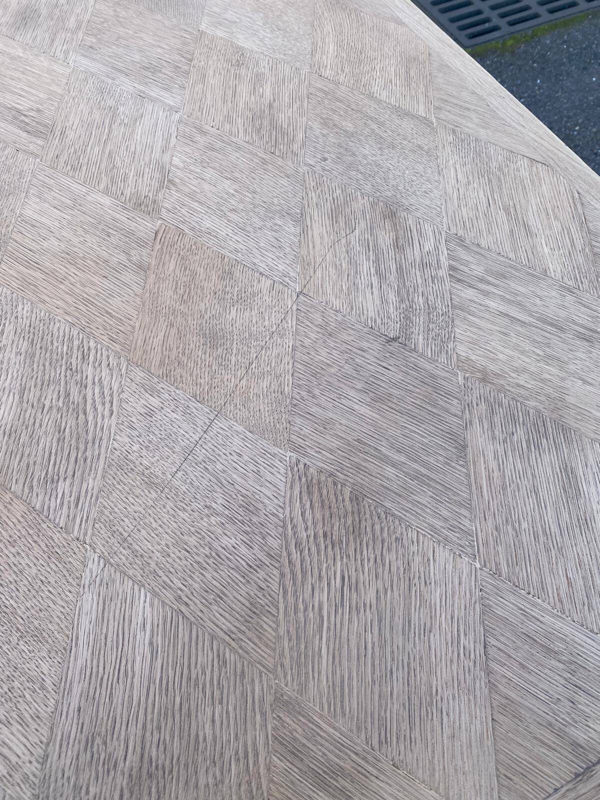 Renovated 19th-century Breton farmhouse dining table, extendable, in oak, 200-290 cm.