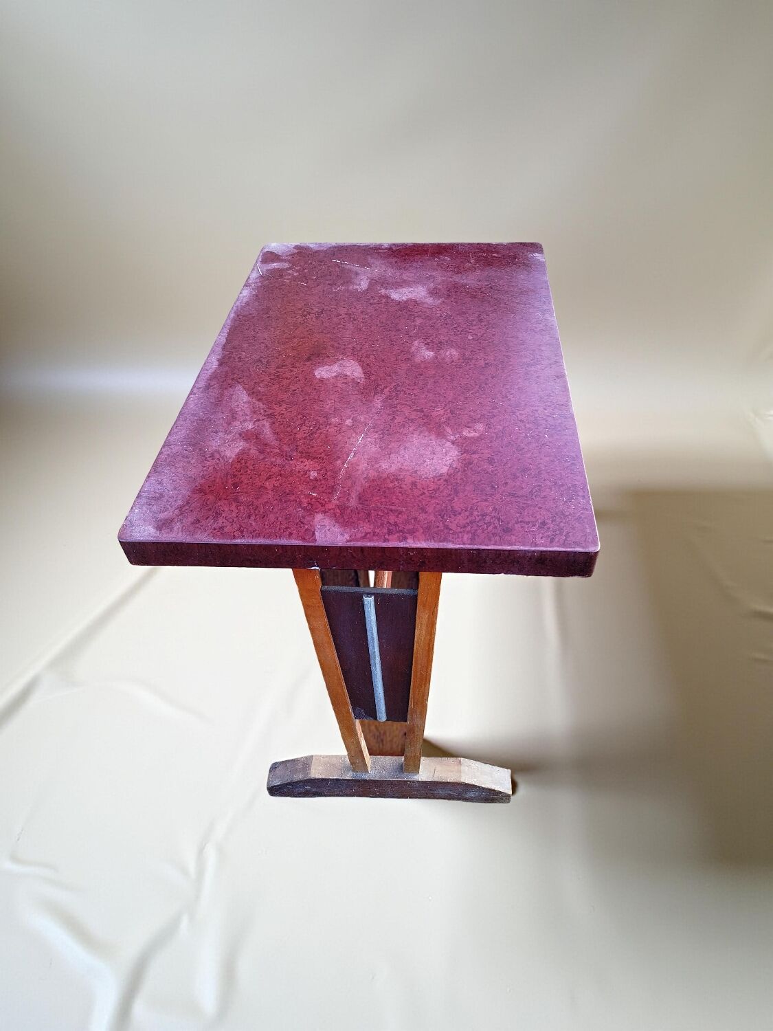 Art Deco bistro table in Bakelite – 1925