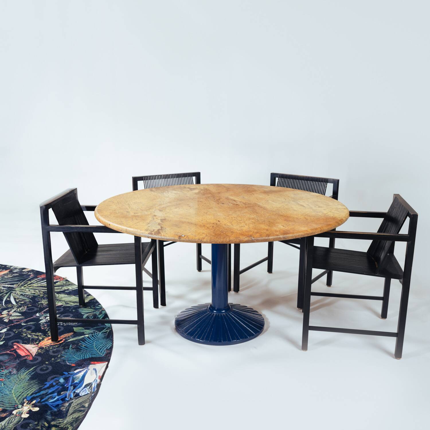 Table ronde postmoderne en marbre Zanotta, Italie, années 1980