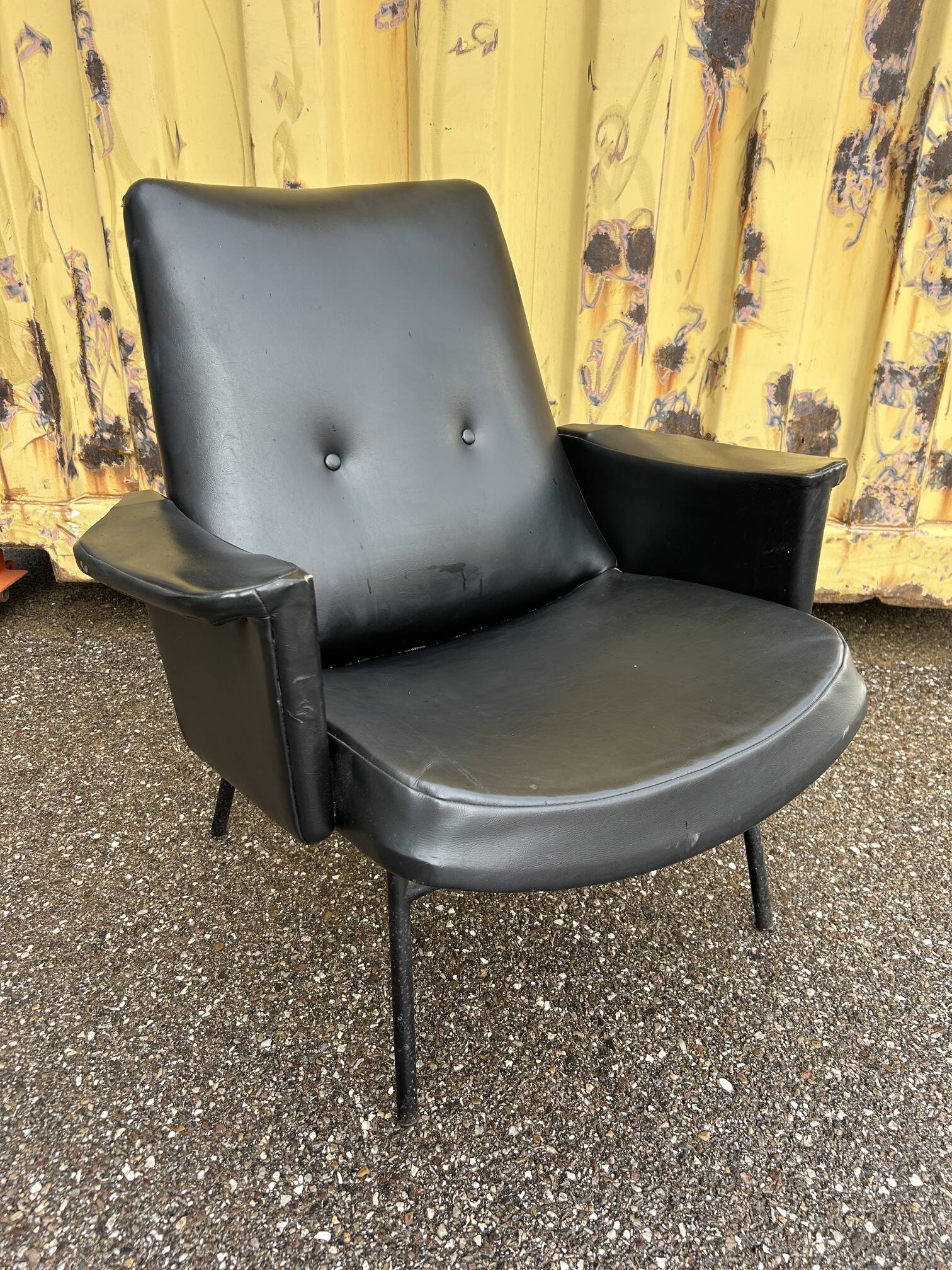 SK660 armchair by Pierre Guariche, Steiner edition