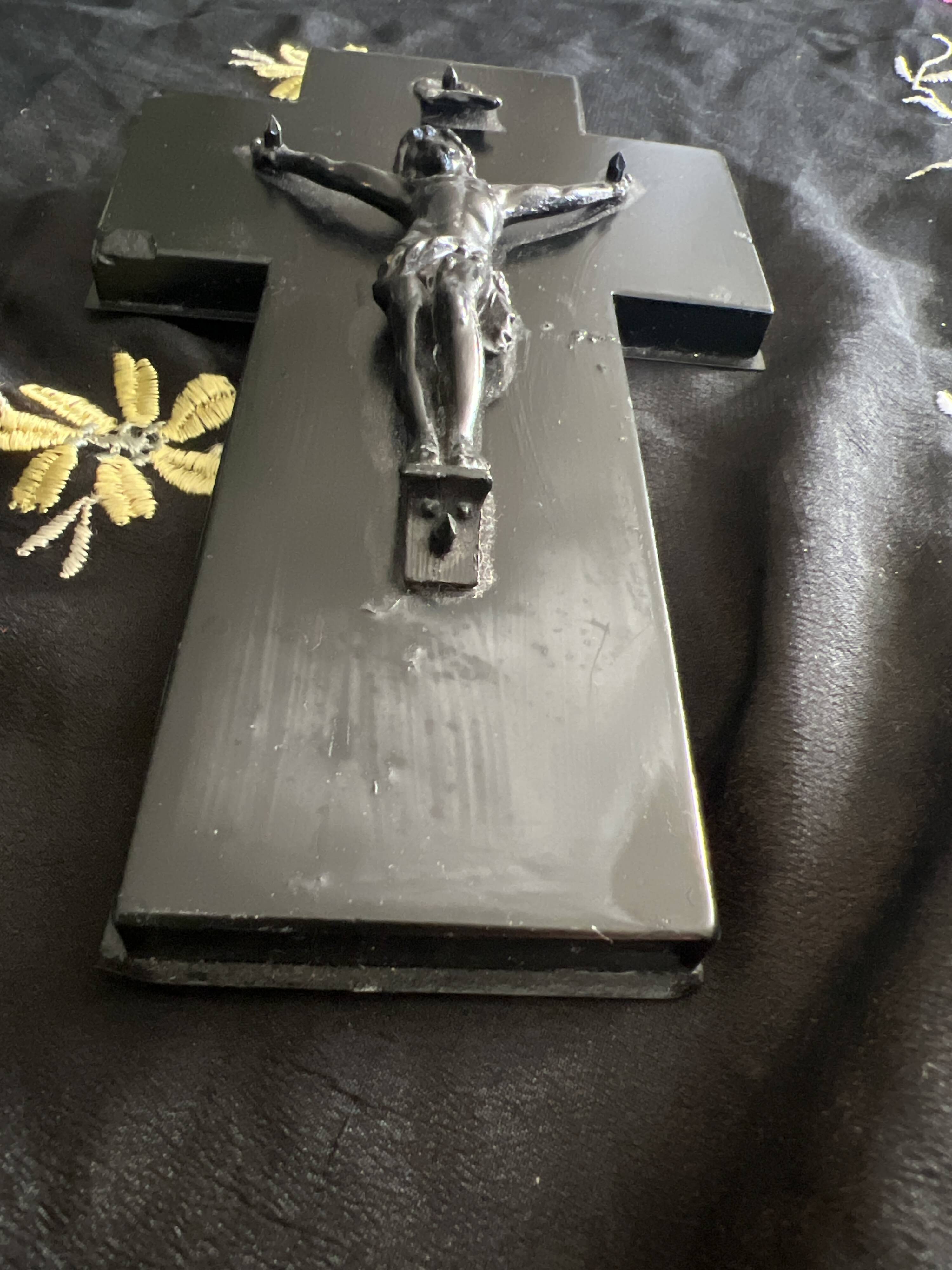 Black marble crucifix