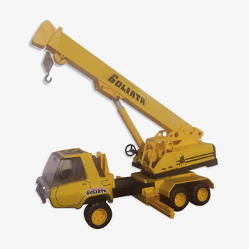 Goliath crane truck