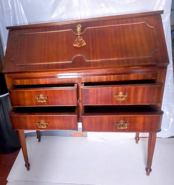 Louis XV mahogany shipowner's desk, 18th century