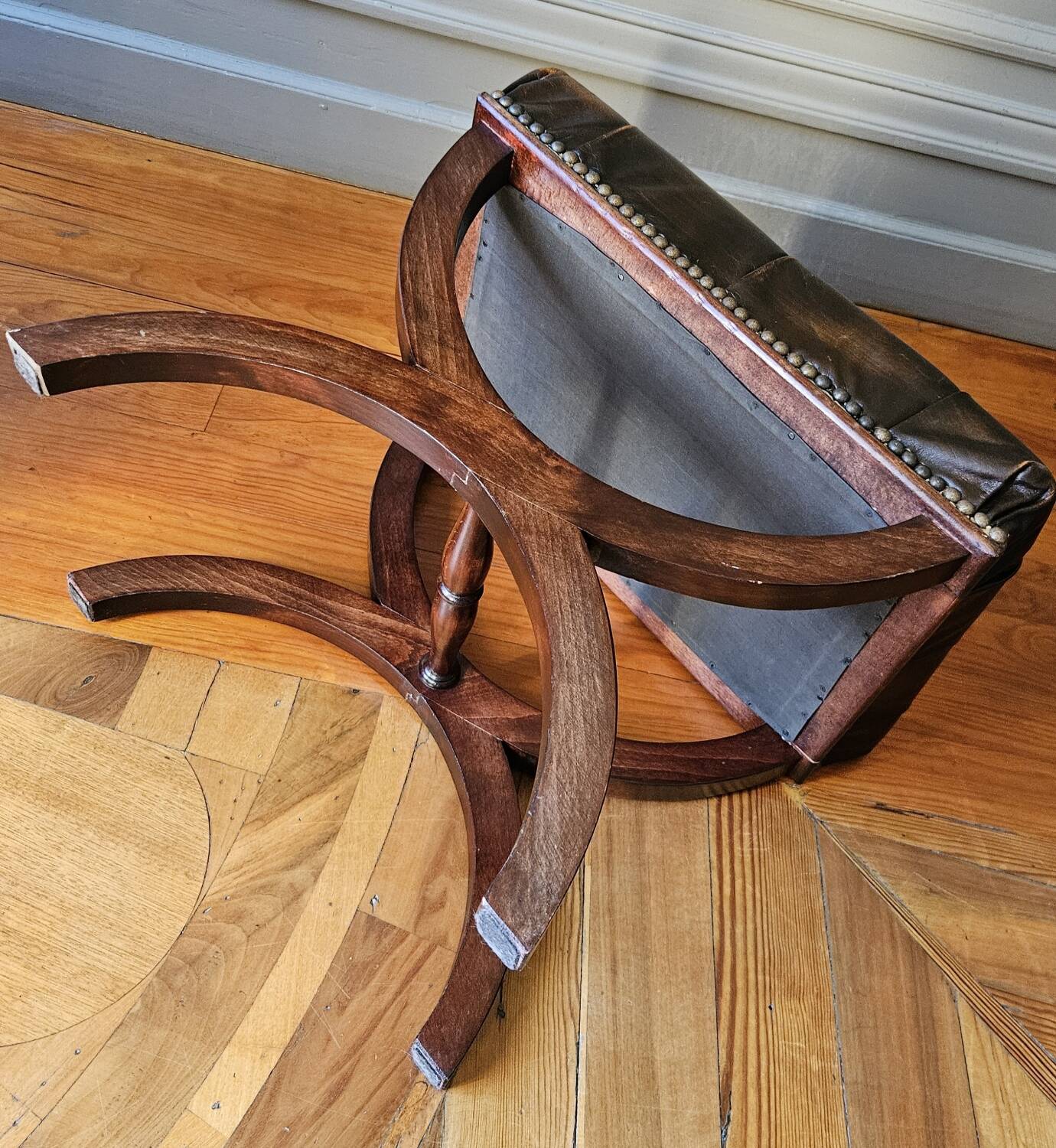Chesterfield-style leather stool