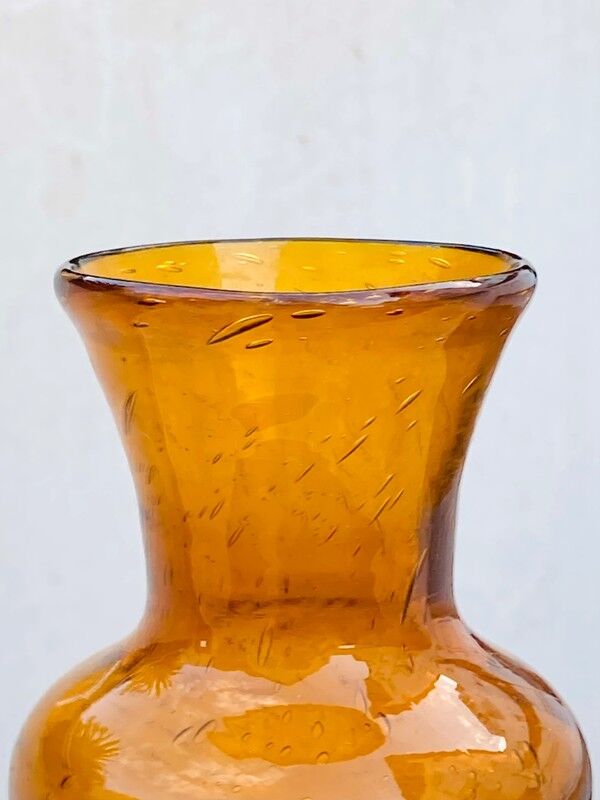 Bubbled glass vase