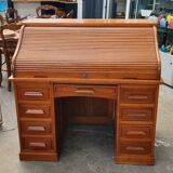 Old American desk in solid oak with S-shaped shutter
