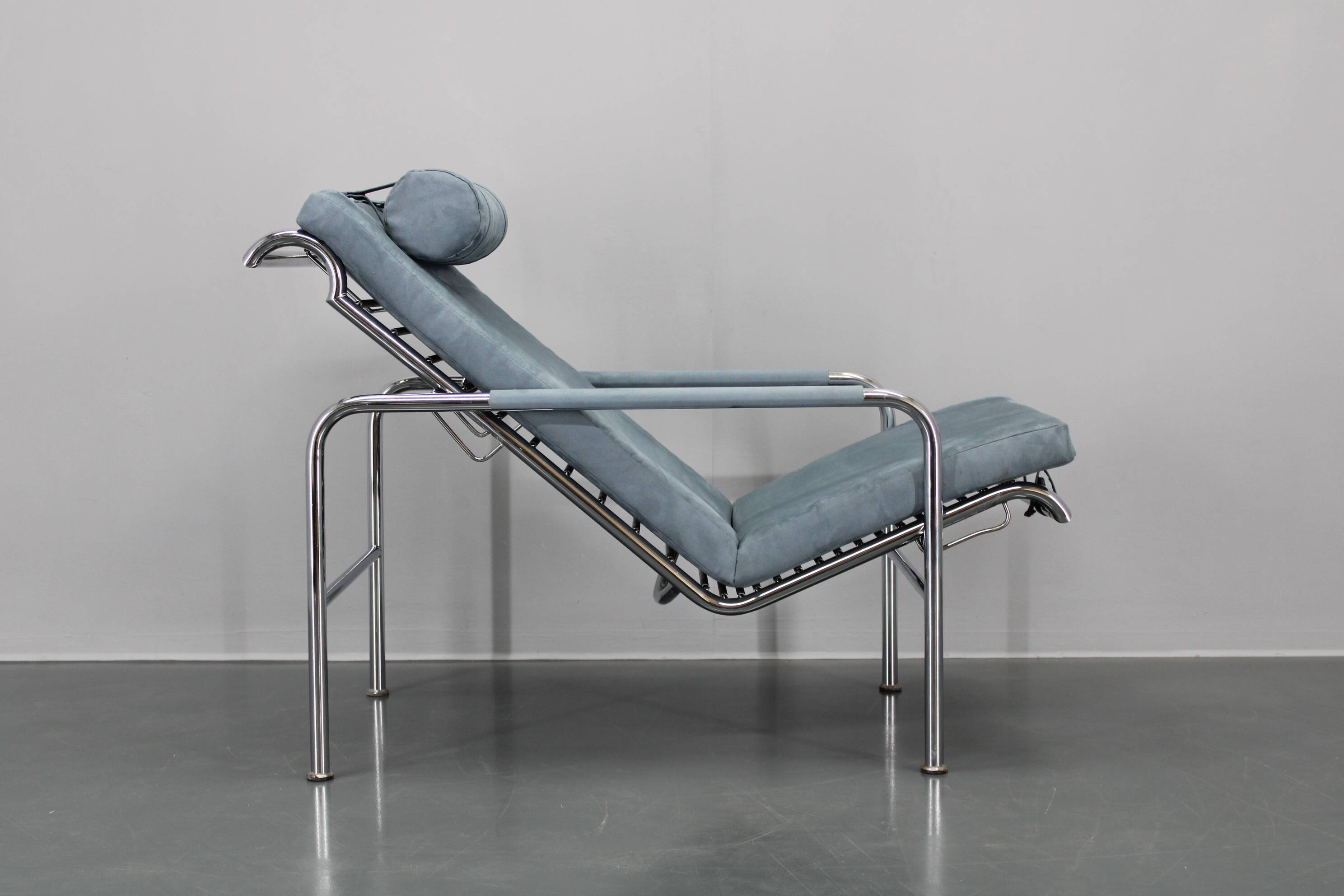 1980s Zanotta "Genni" Adjustable Lounge Chair, Italy