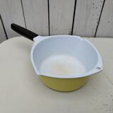 Casserole Le Creuset design Raymond Loewy