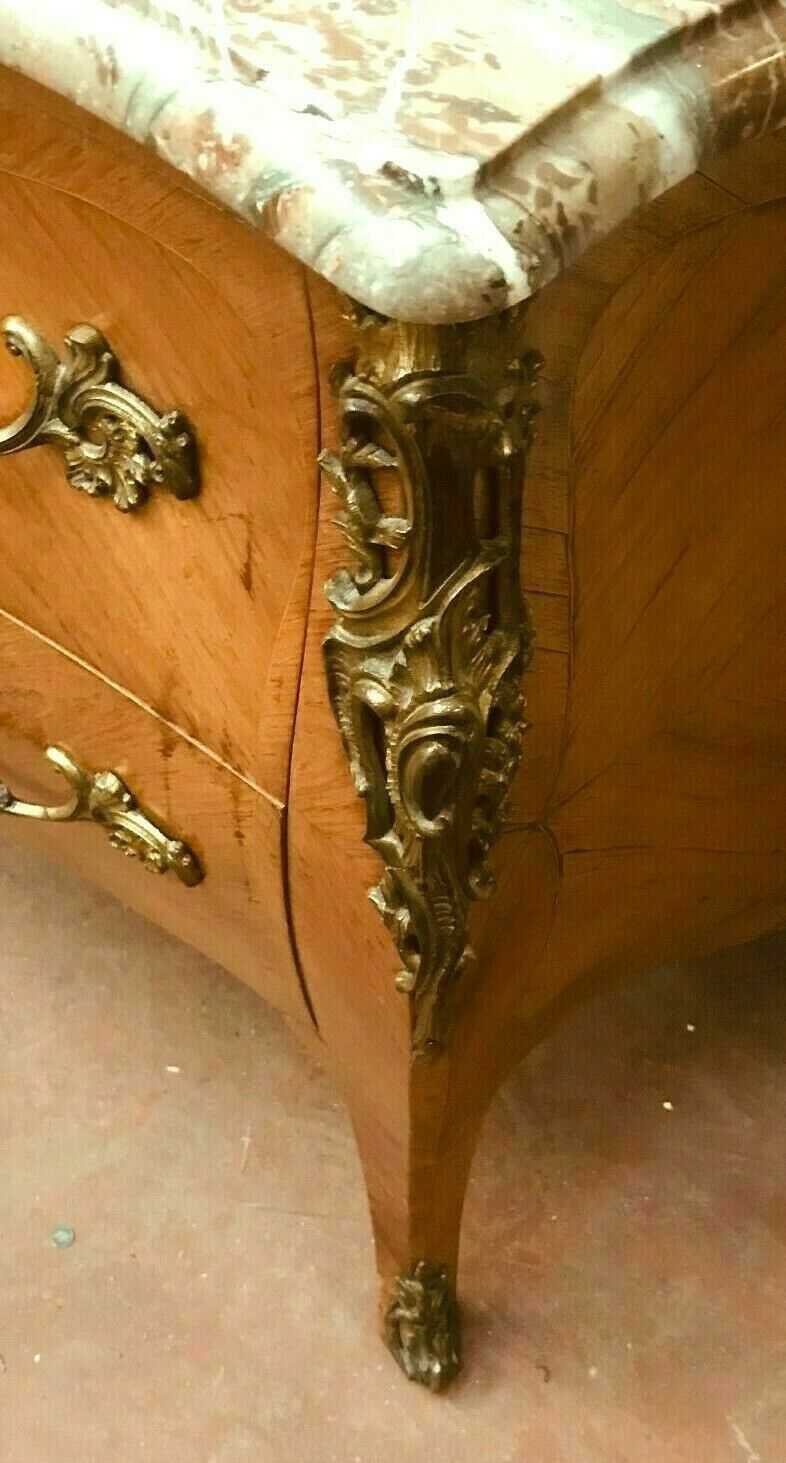 Louis XV-style Gabée chest of drawers in 20th century rosewood marquetry