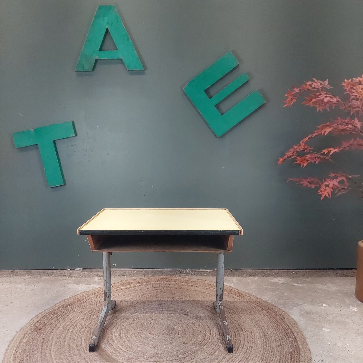 Adjustable school desk