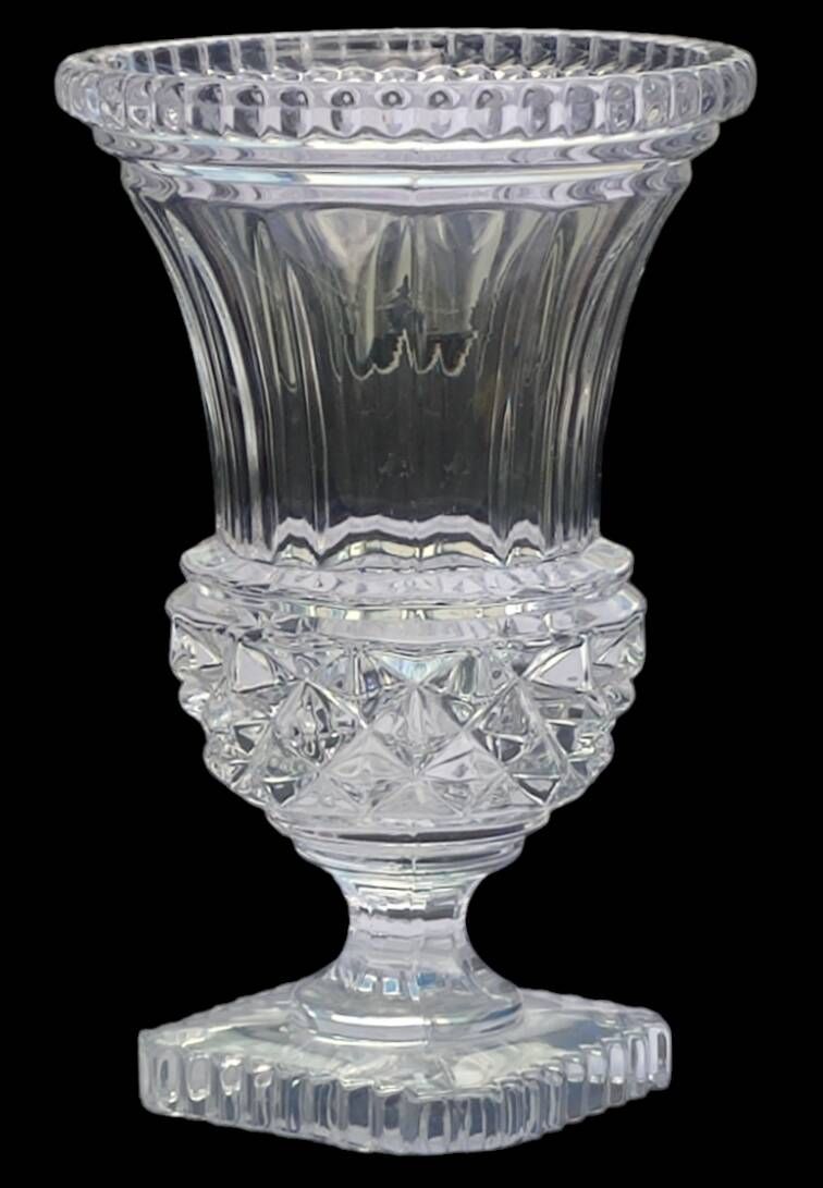 Old Medici vase cut crystal/Art Vannes France