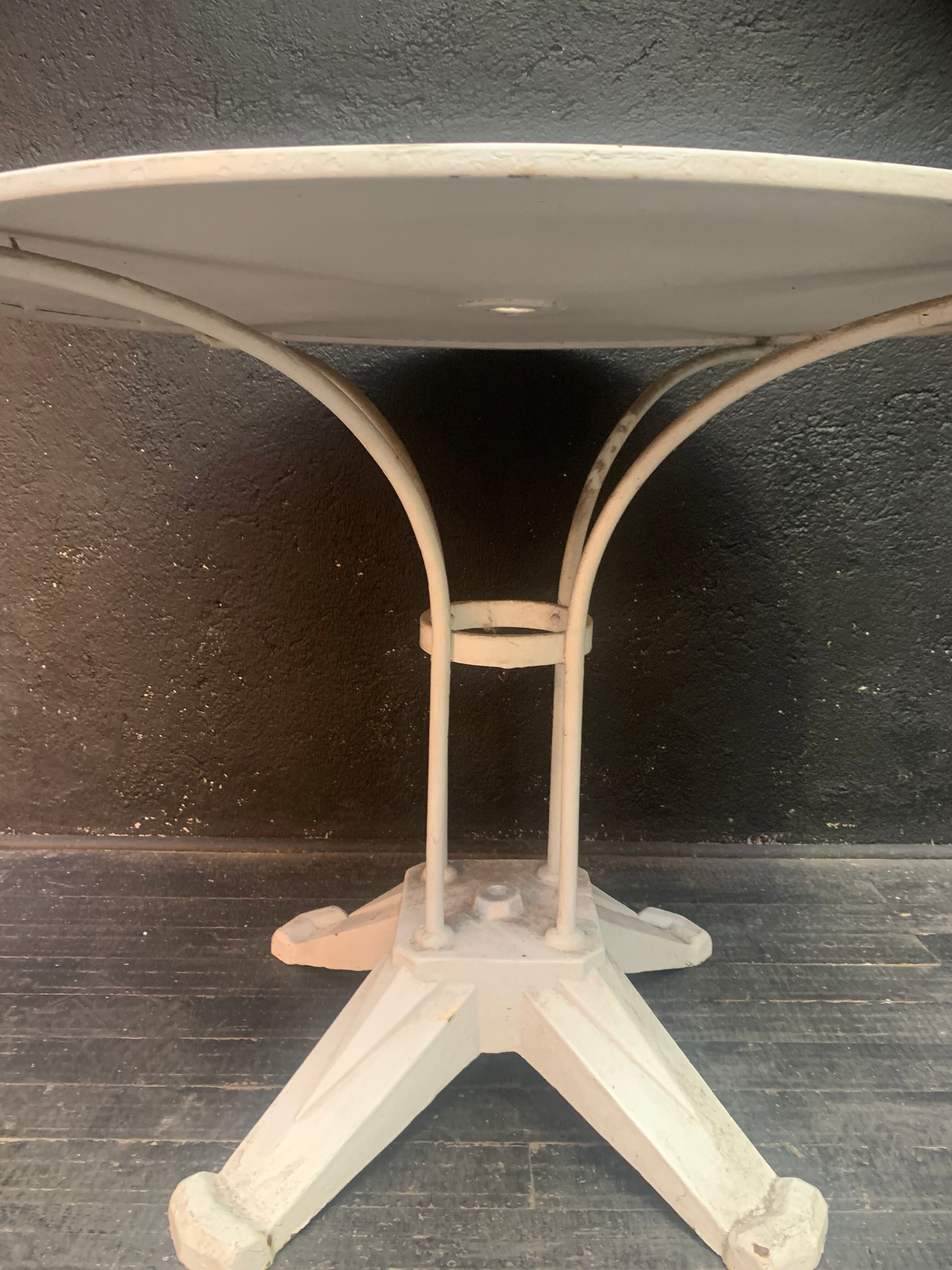 Metal garden table