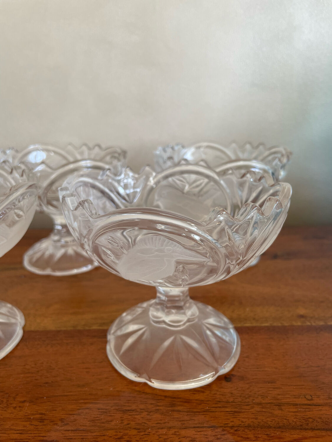 6 crystal bird cups