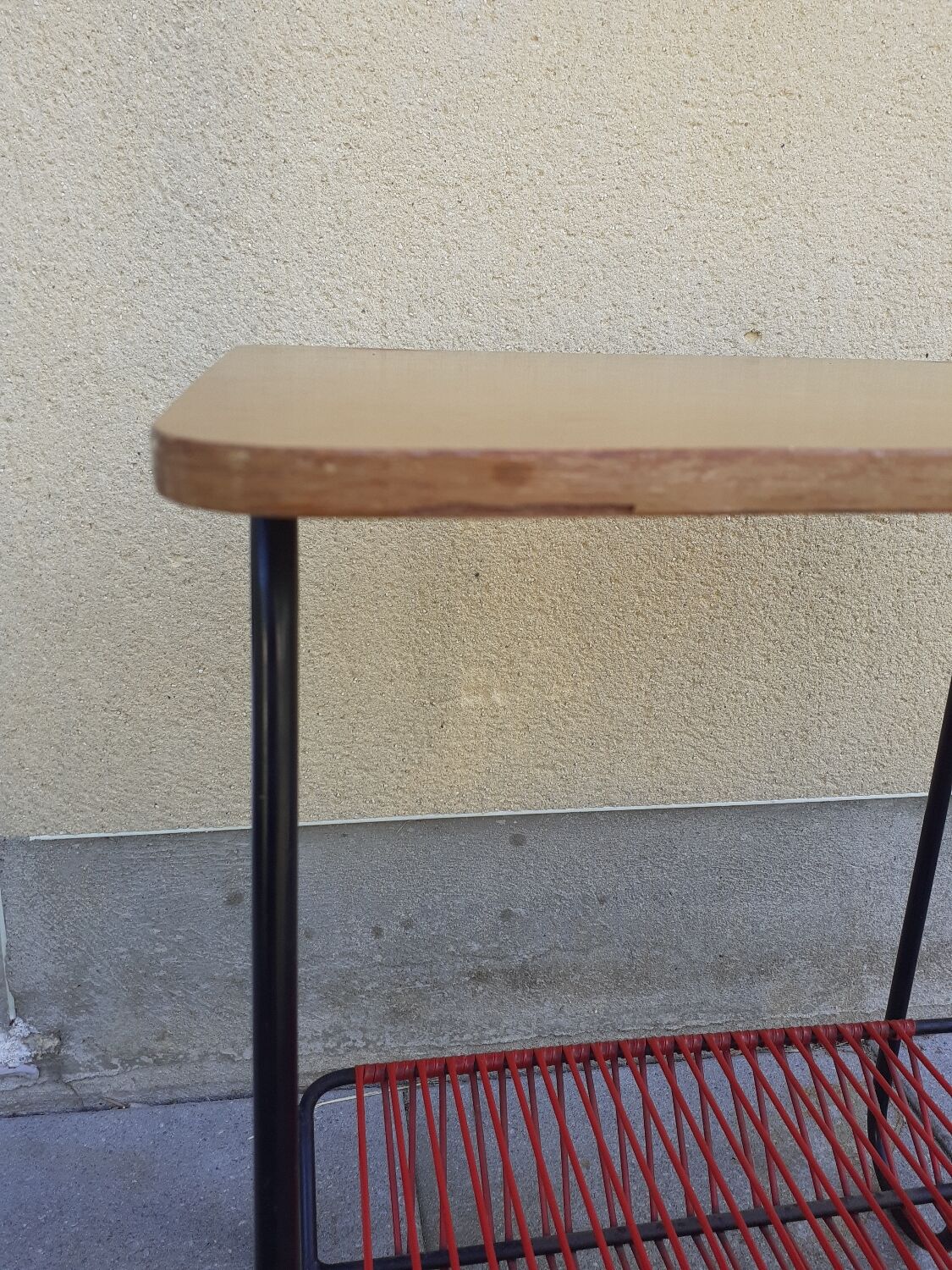 Side table scoubidou
