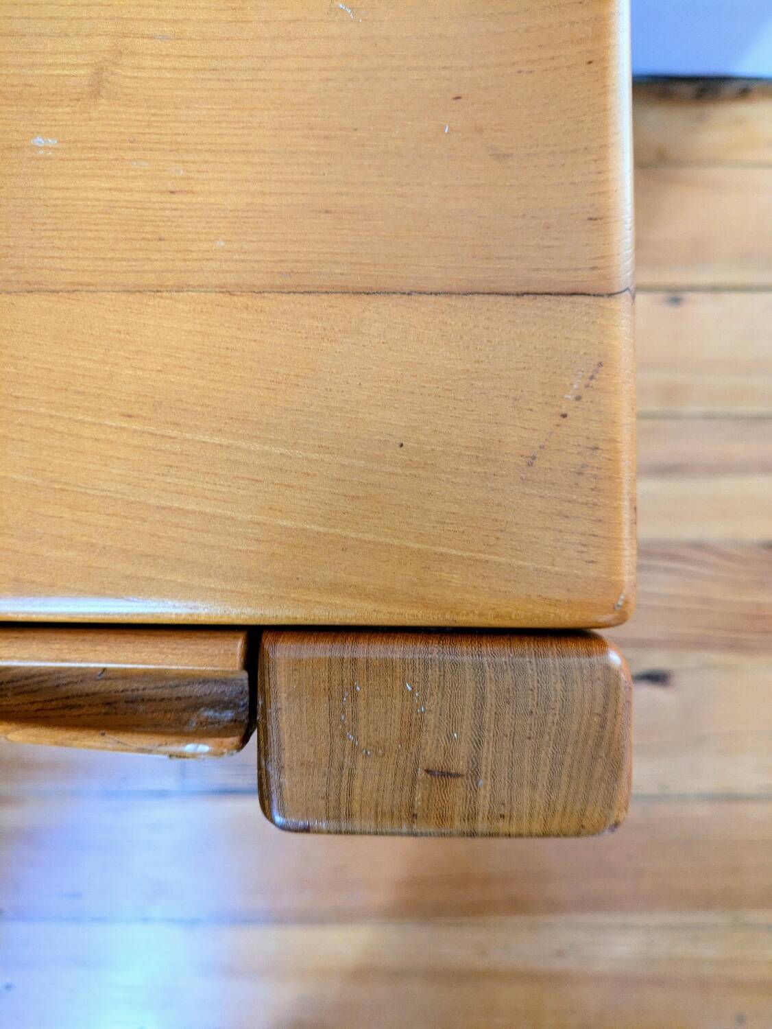 Maison Regain bedside table