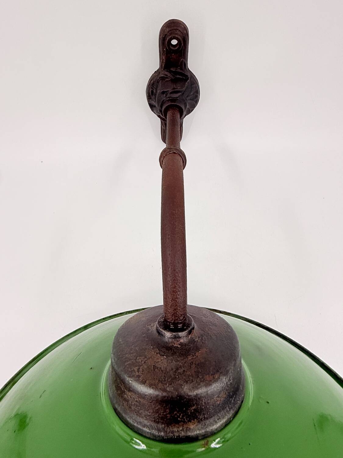 Court lamp