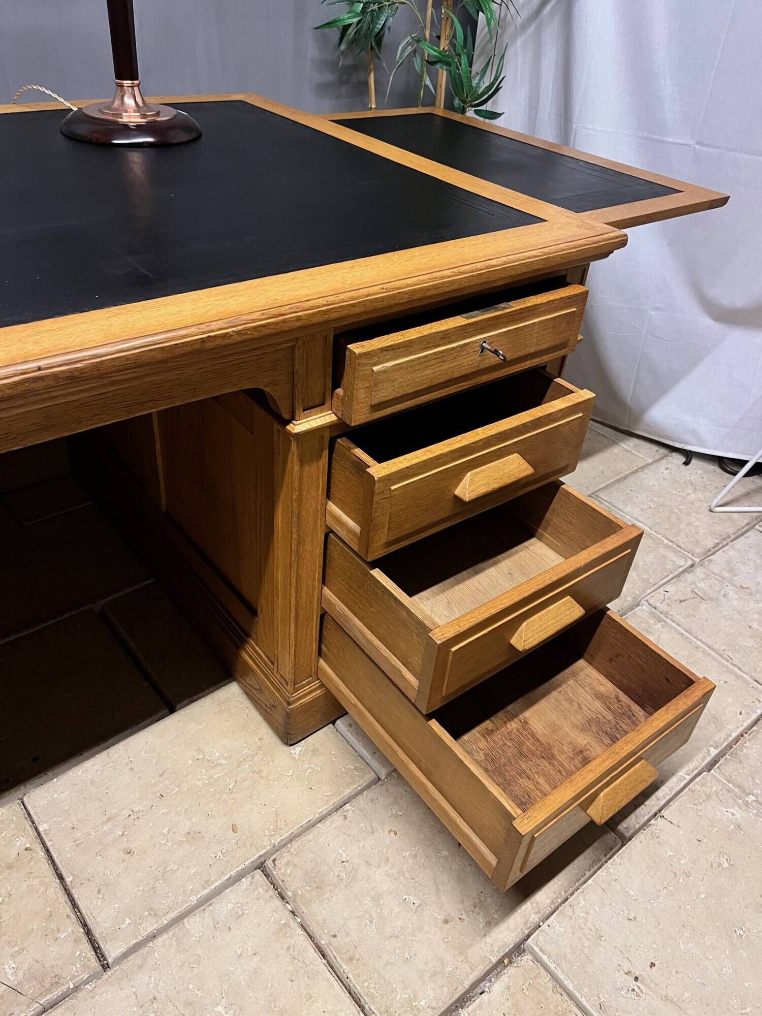Large Desk "Banque De France" Oak and Leather Box Dish