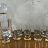 Carafe and 7 liqueur glasses