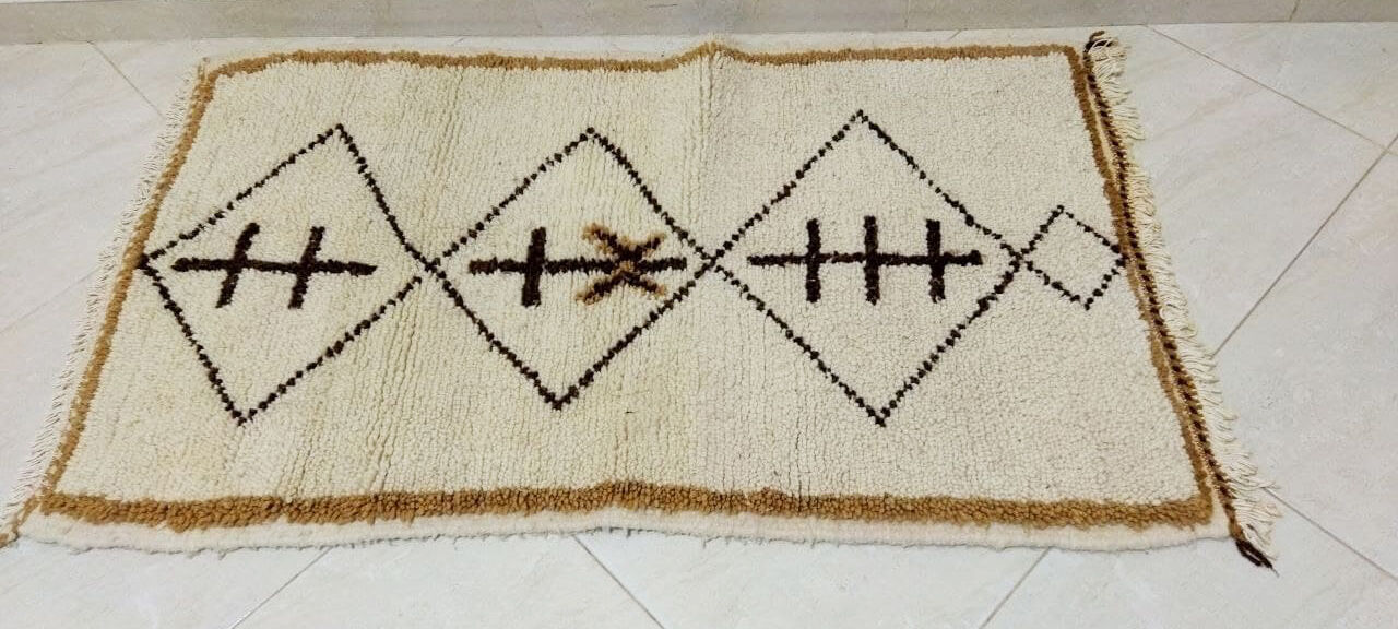 Moroccan berber carpet 120x73cm