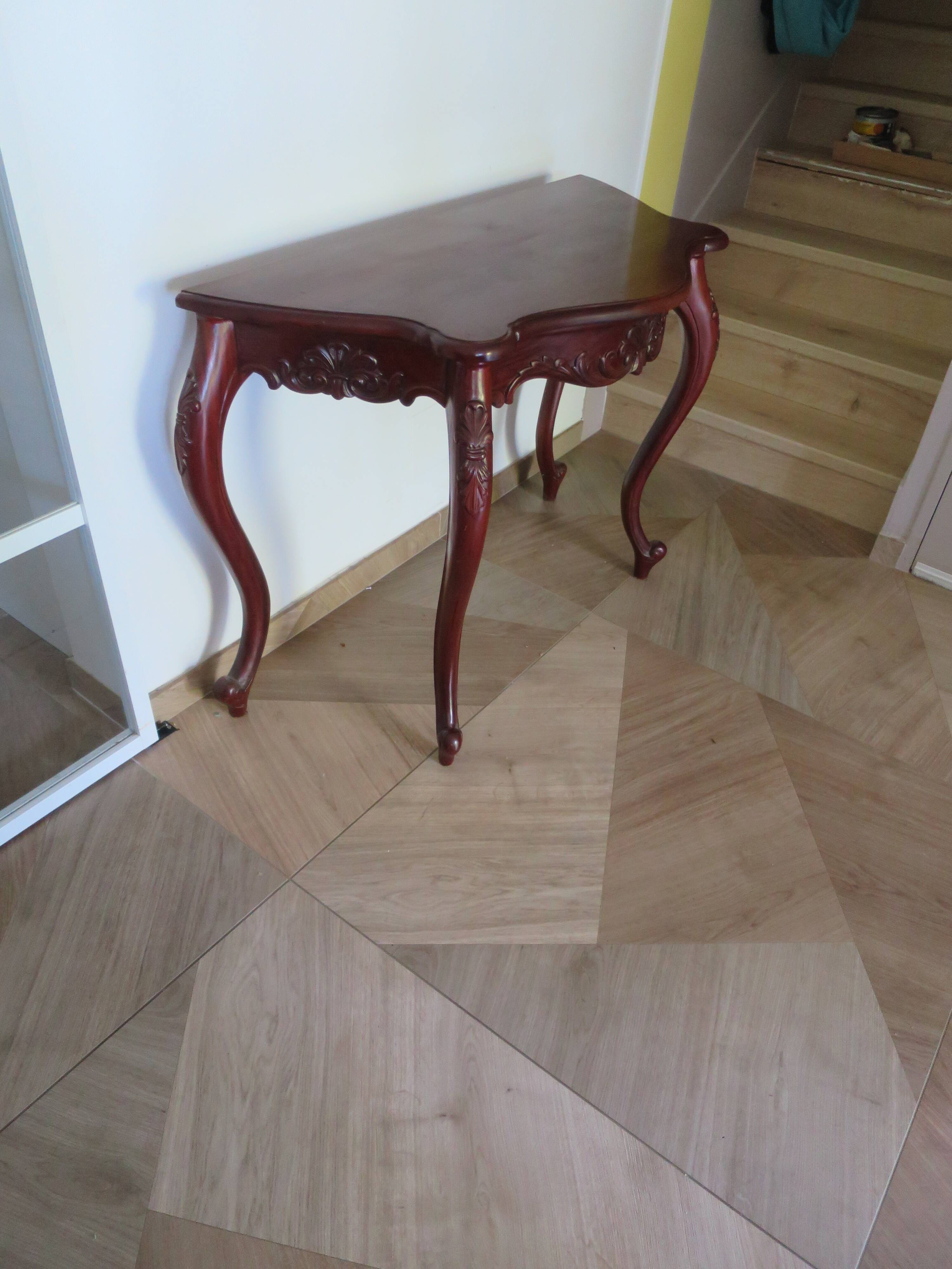 Console with curved legs - mahogany - Louis XV style - carved wood