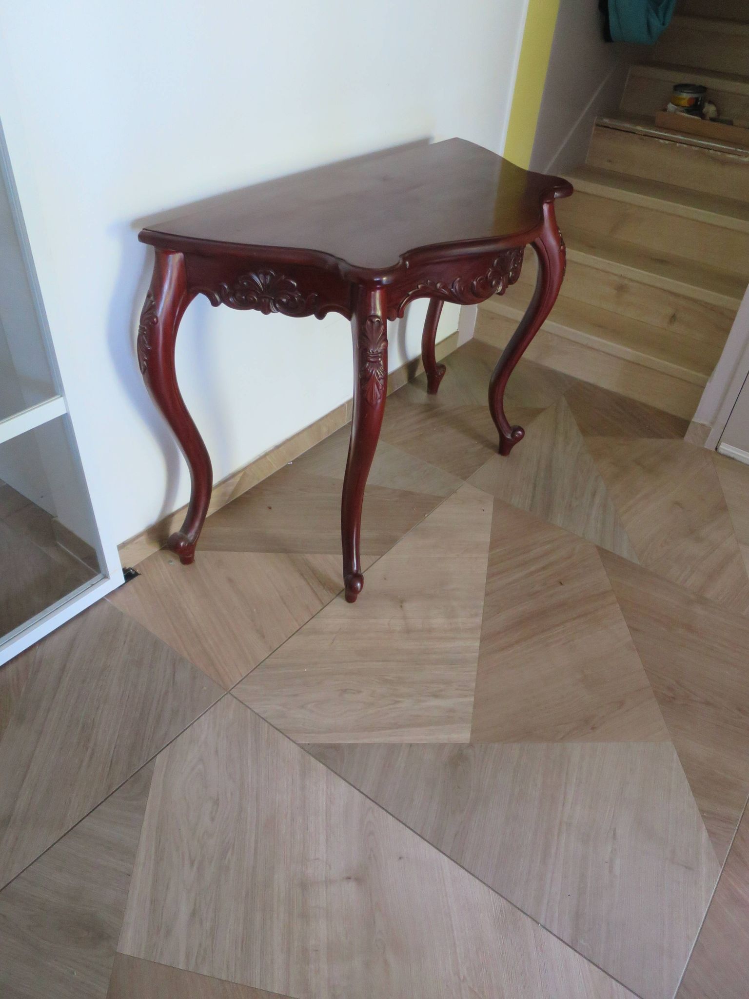Console with curved legs - mahogany - Louis XV style - carved wood