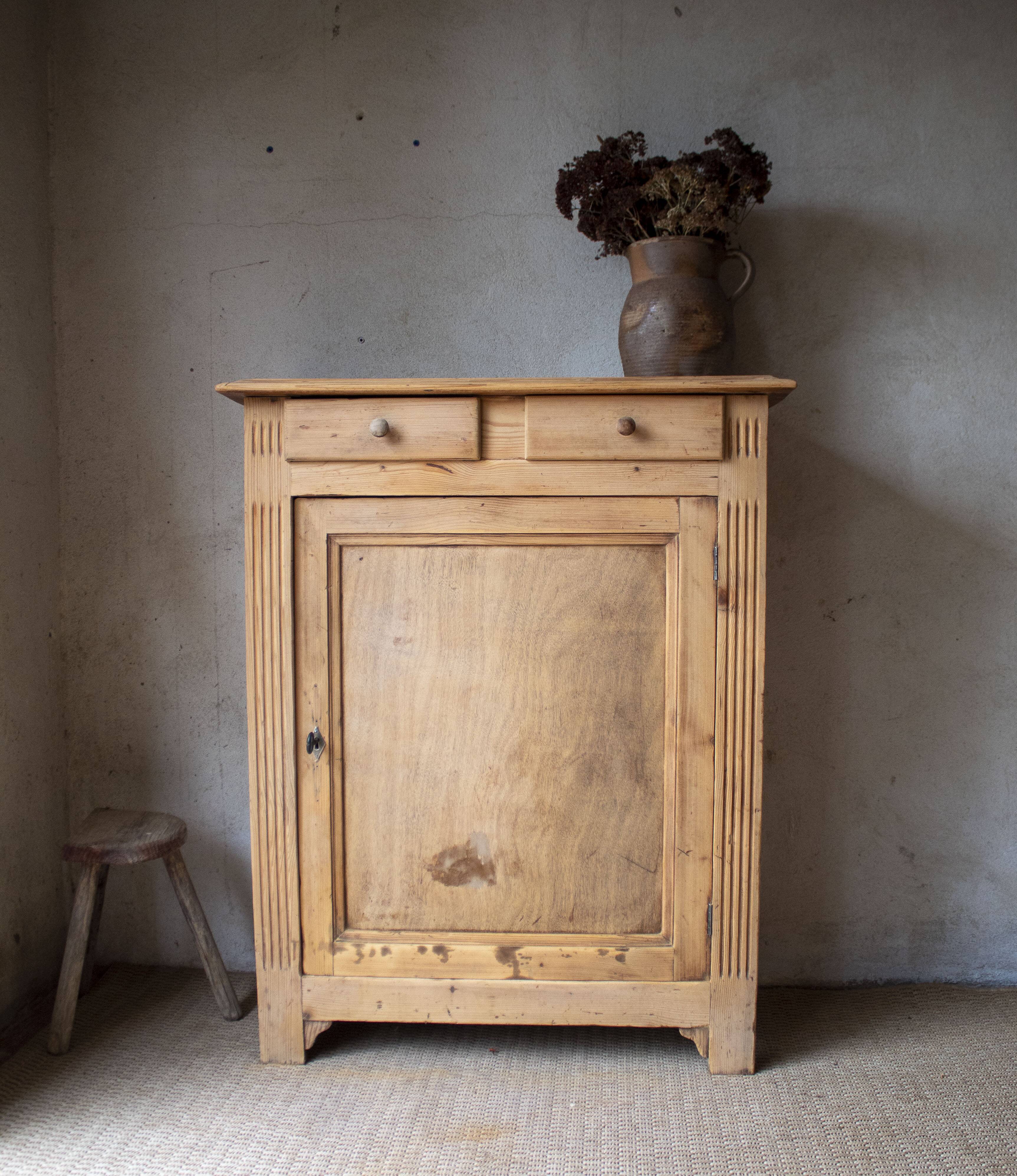 Parisian low buffet confectionery