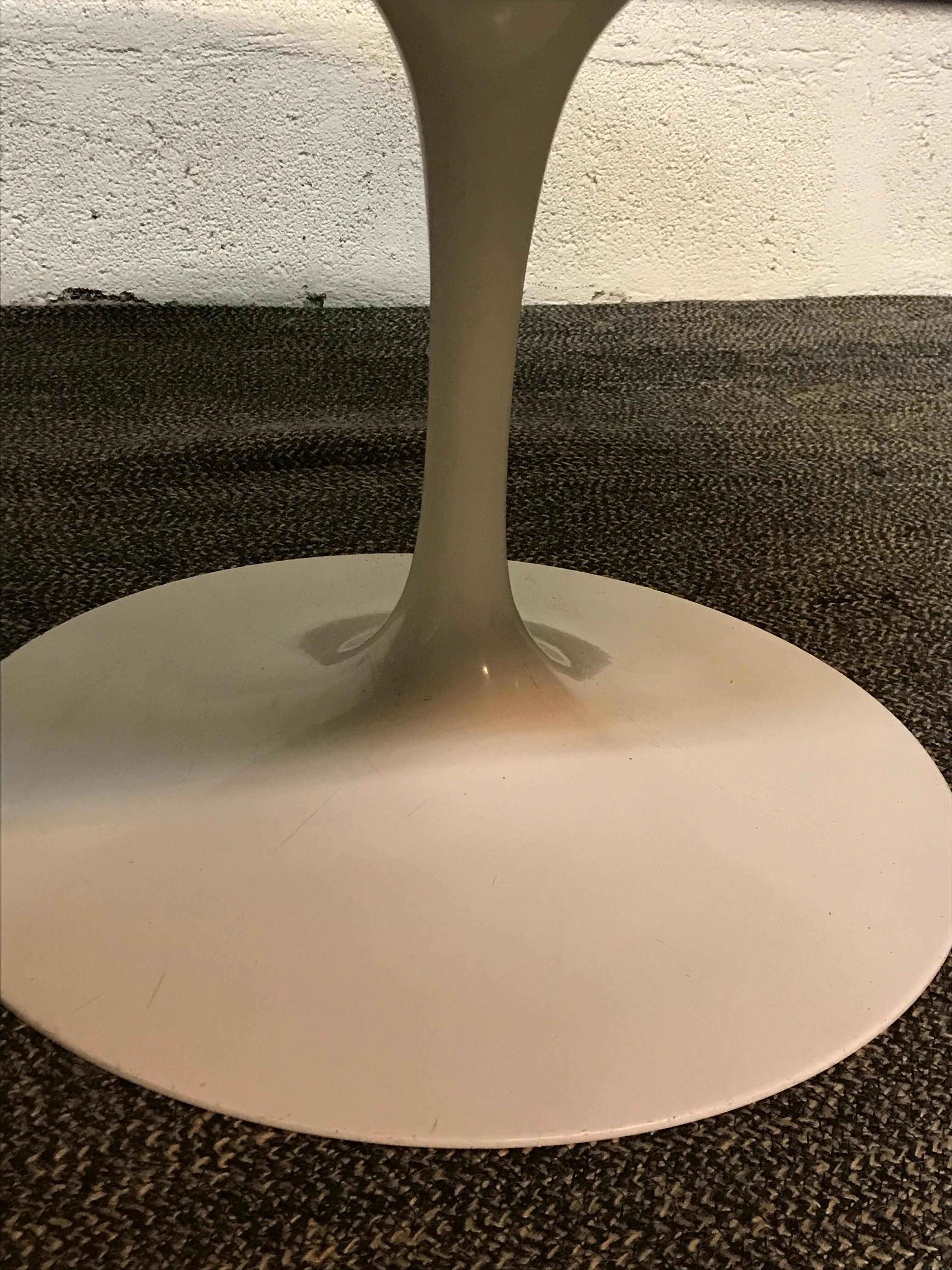 Low table Saarinen for Knoll International