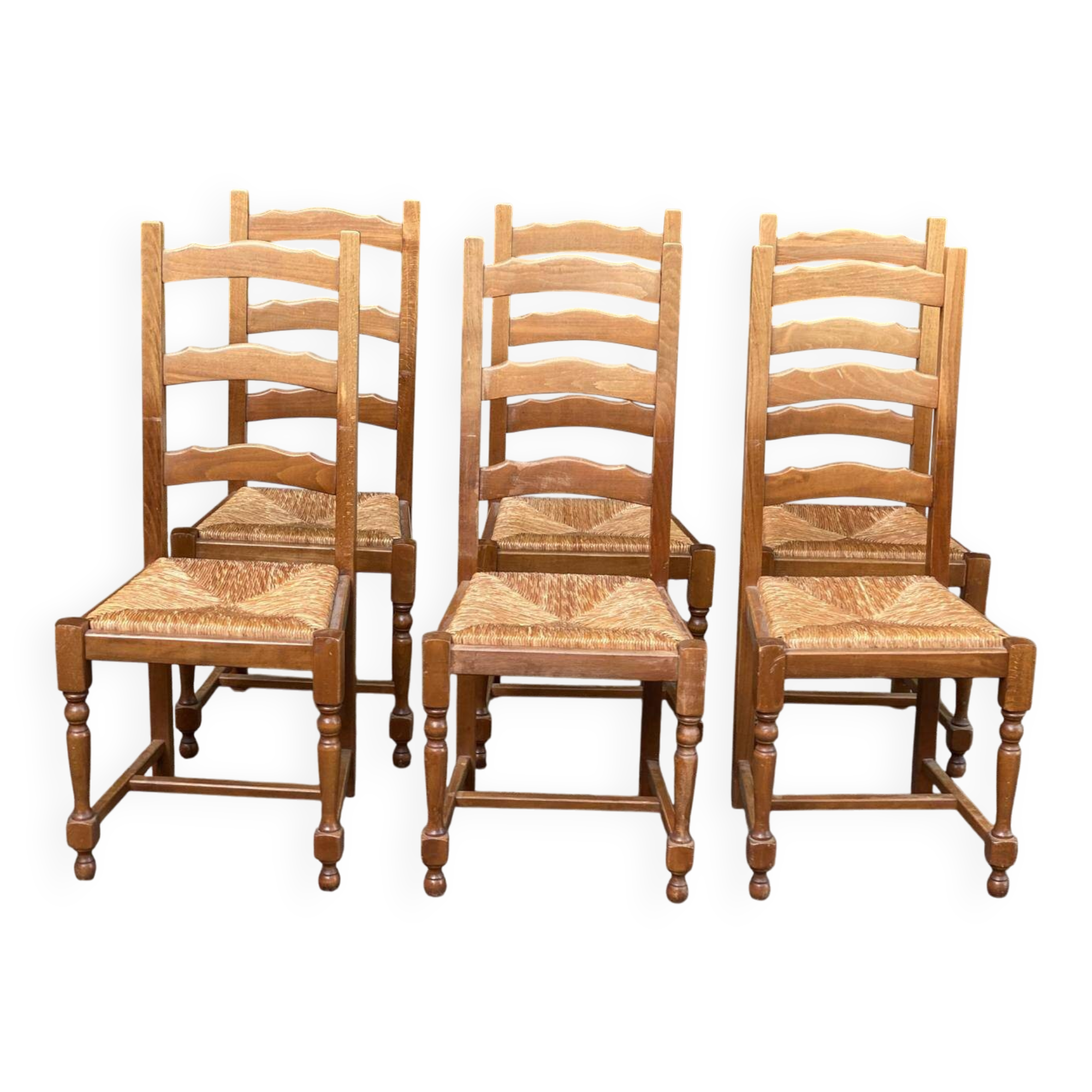 6 solid wood and straw chairs with high farmhouse-style backs