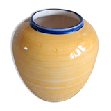 Ceramic vase in a round shape