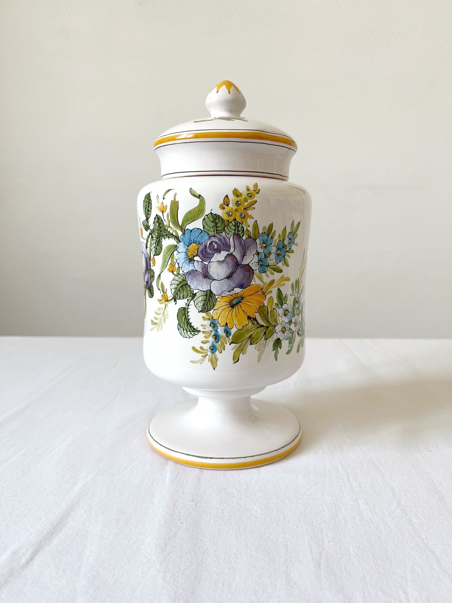 Apothecary pot Rhubarbe signed Lallier earthenware of art of Moustiers