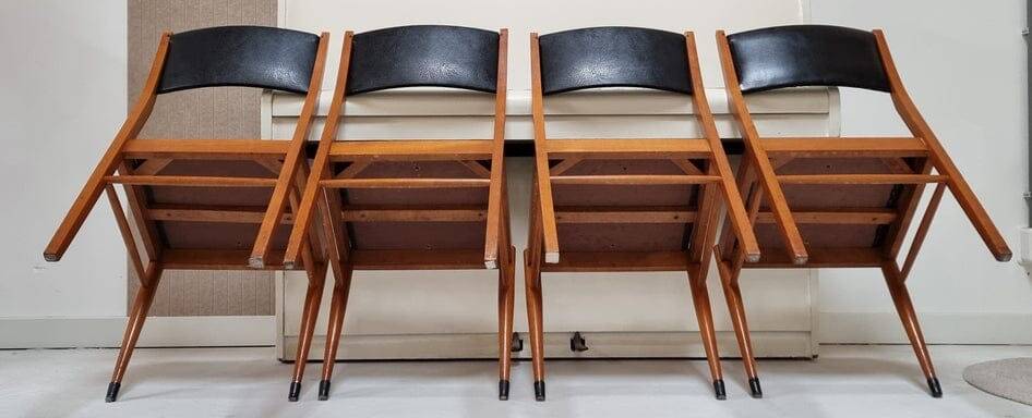 Chaises du milieu du siècle