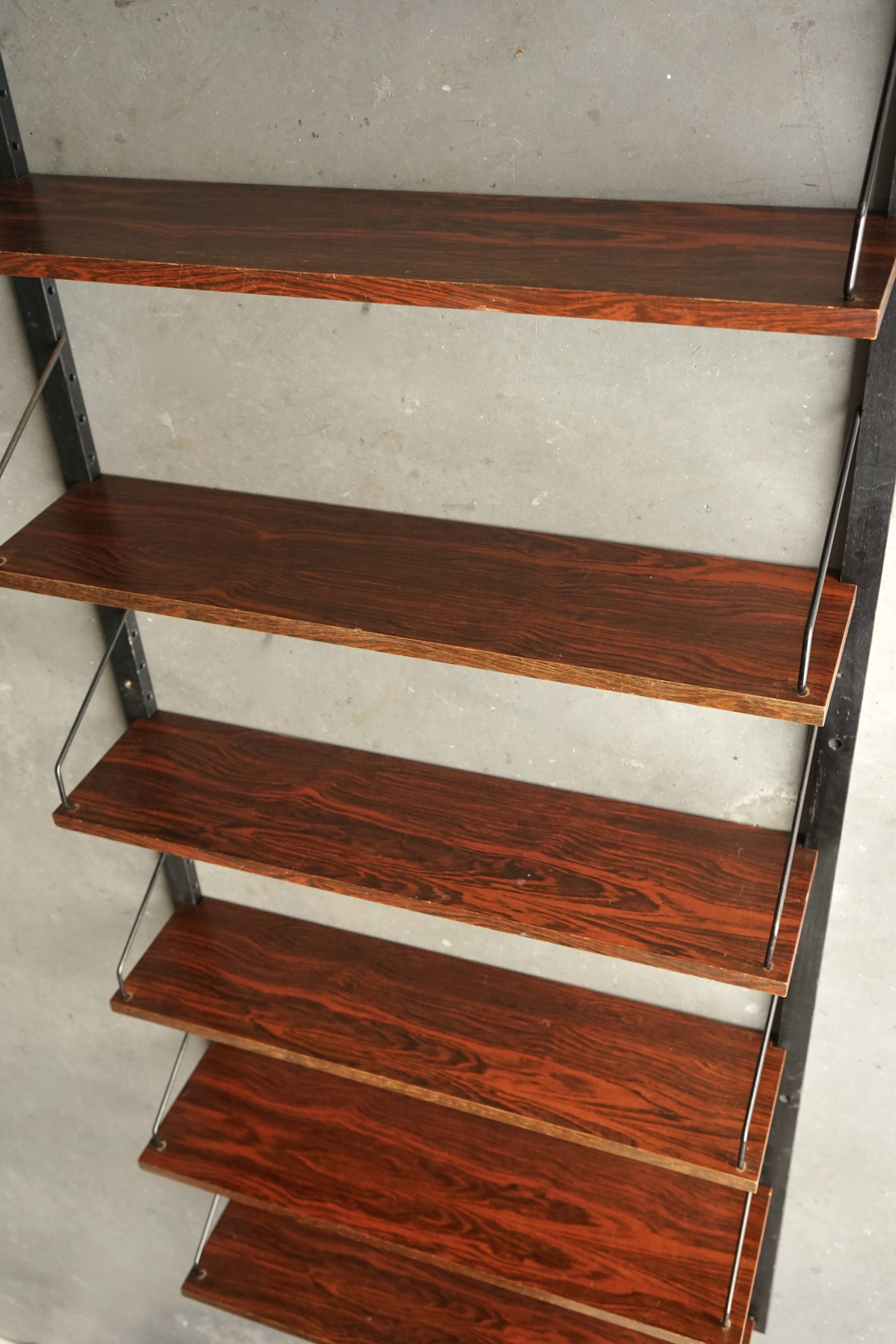 Etagère danoise du milieu du siècle par Poul Cadovius pour Cado, années 1960