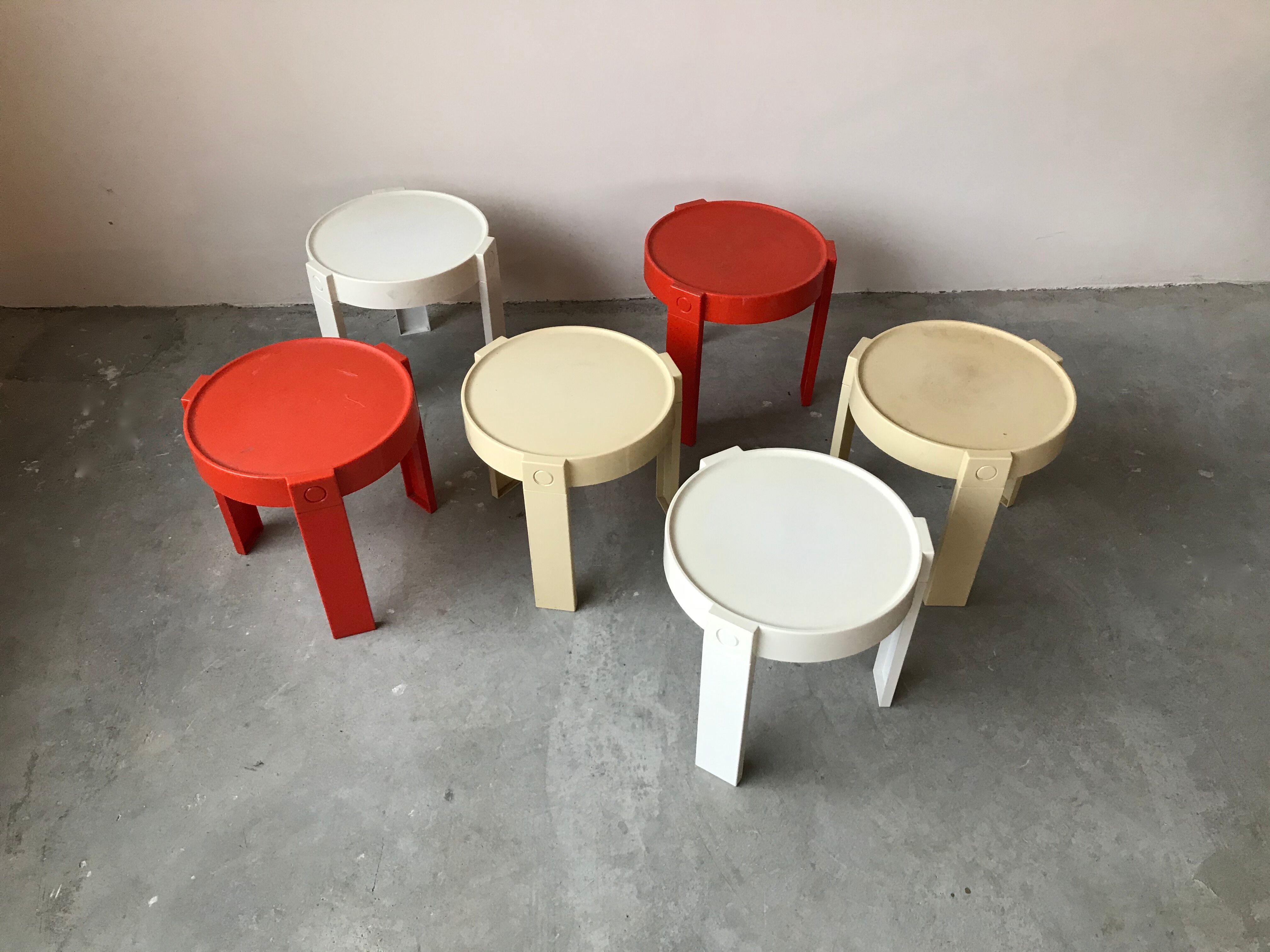 Suite of 3 stackable gigognes tables, made in holland, 1970