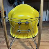 RAR EAMES HERMAN MILLER 1977 US FONT