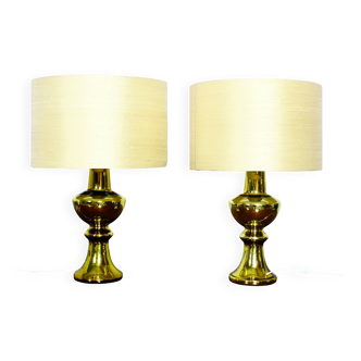 Pair of Luxus Uno & Osten gold lamps with silk shades.