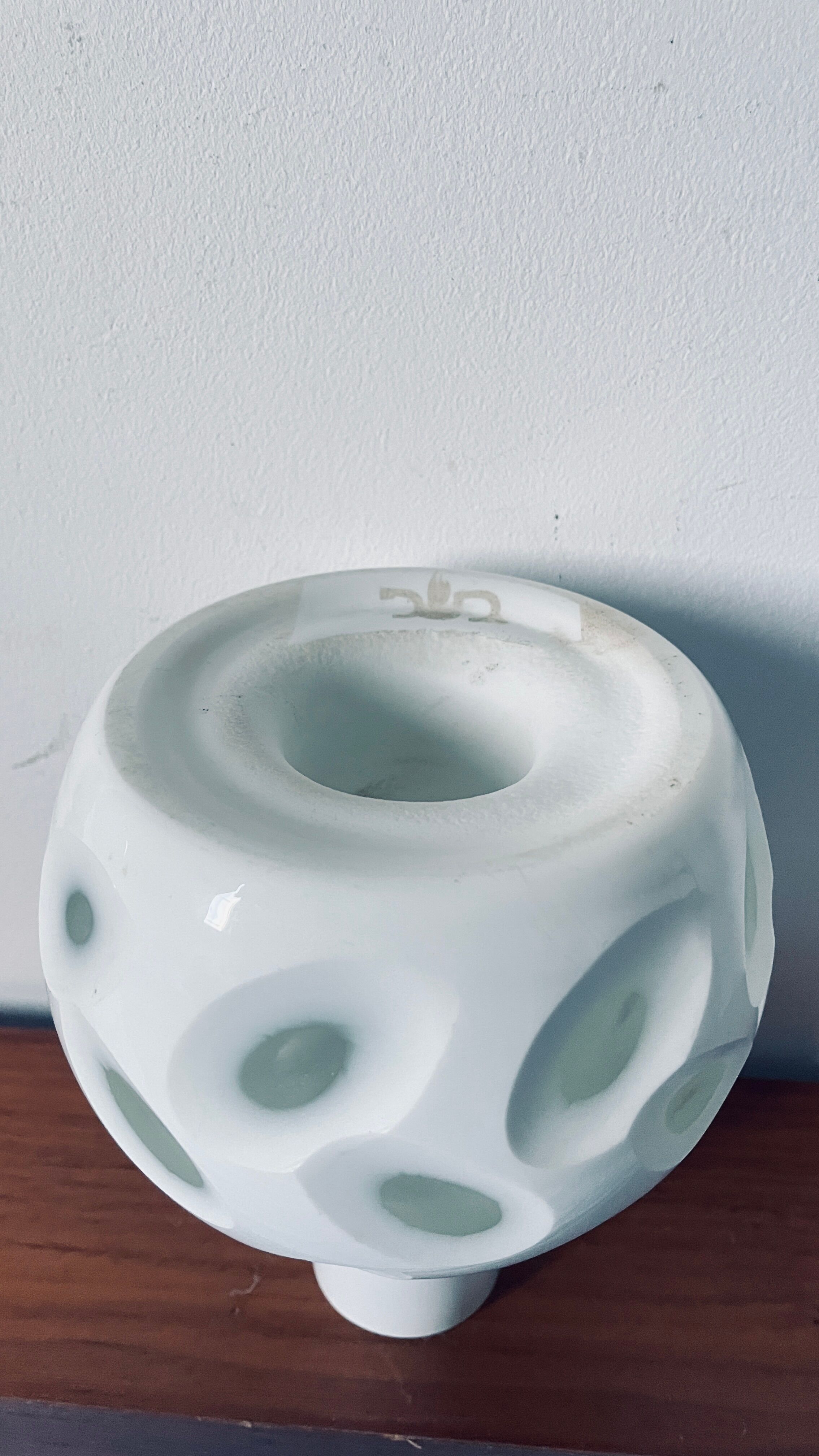 Thick glass paste vase