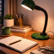Lampe de bureau vintage verte – Design rétro orientable – Très bon éta