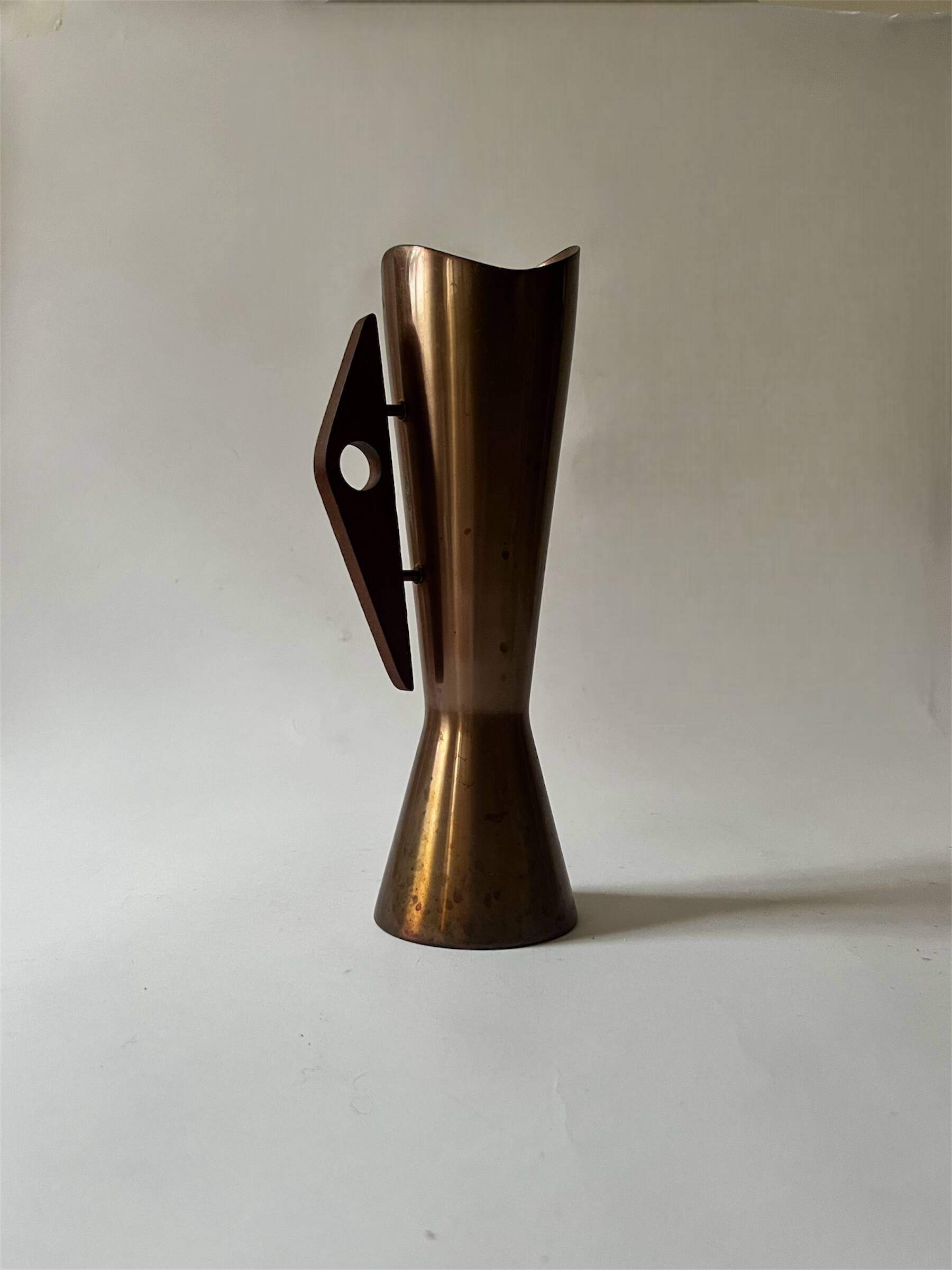 Scandinavian design vase in copper & teak, Denmark 1950