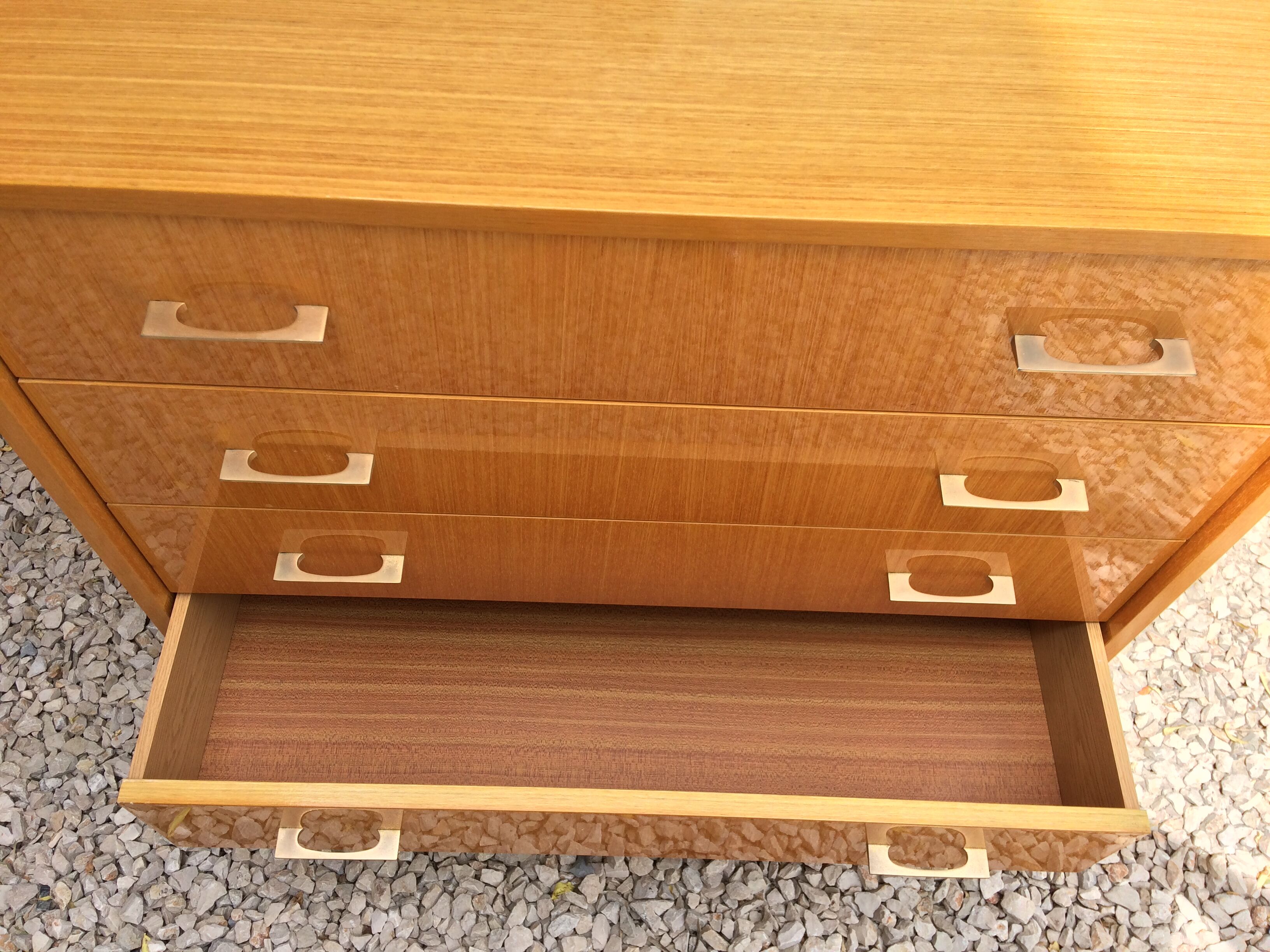 Commode vintage