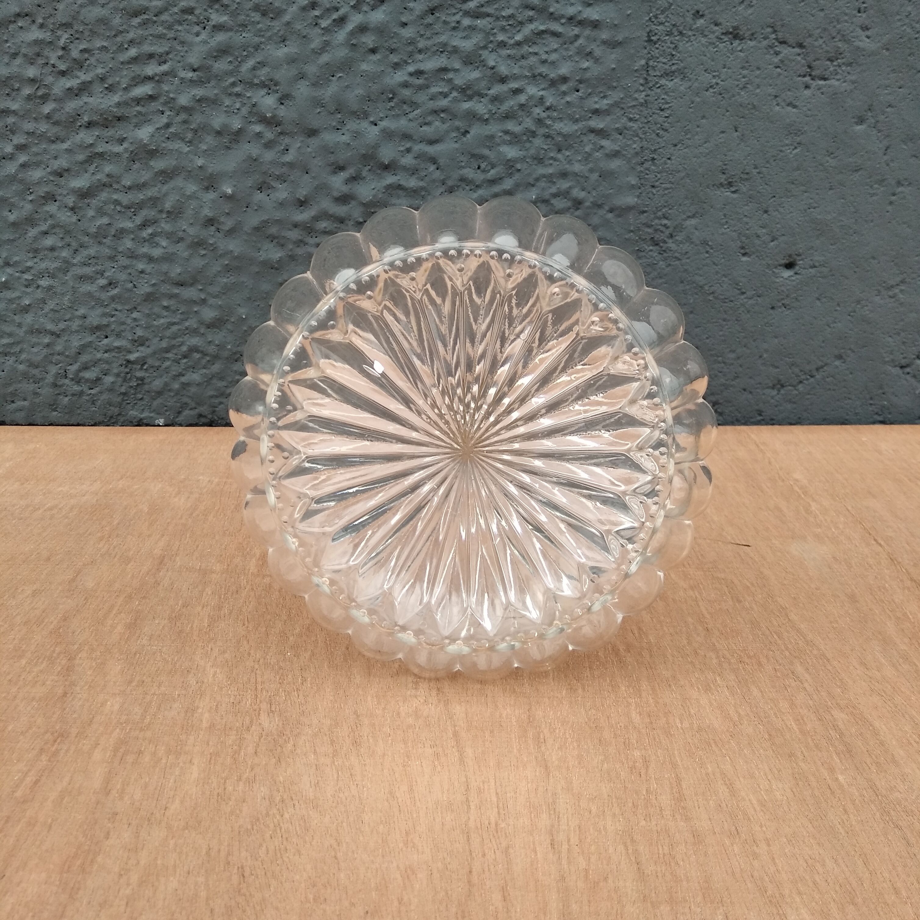 Carafe à vin verre et métal argenté