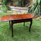 English-style coffee table