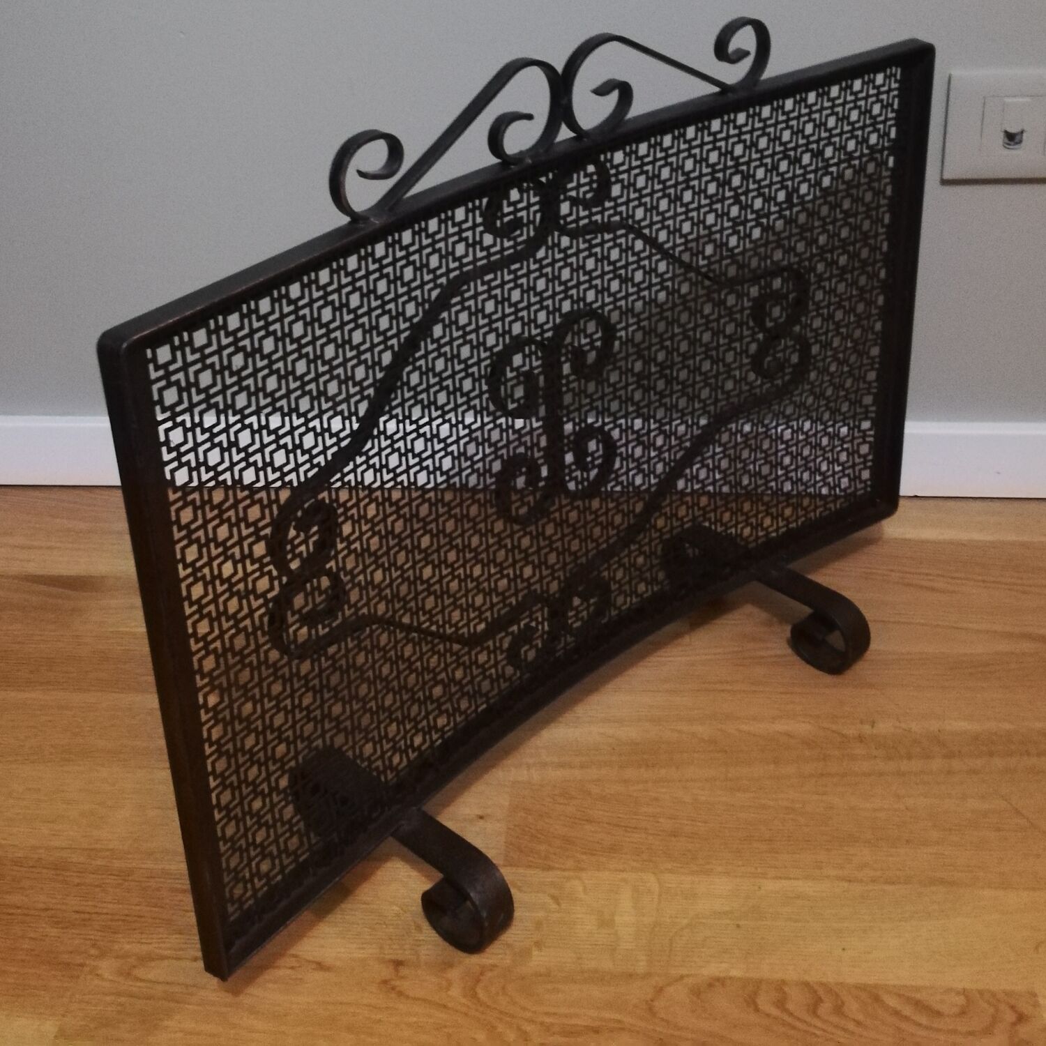 Wrought iron fireplace screen