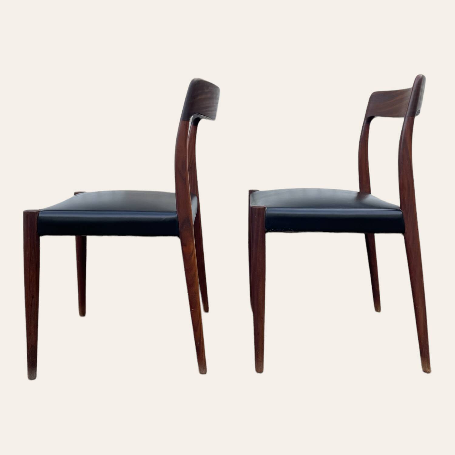 Pair of Rio rosewood chairs, Niels O. Moller