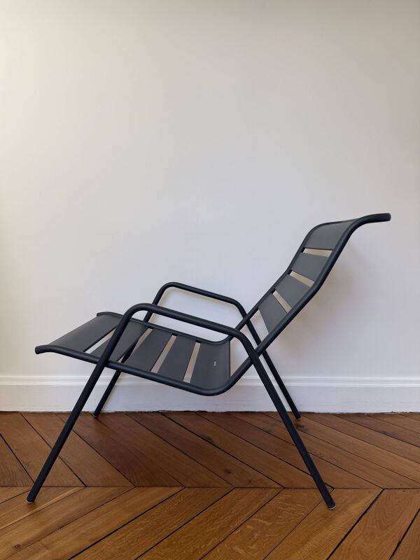 Fauteuil bas d'extérieur modèle Monceau édition Fermob