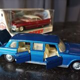 Lot Dinky Toys Mercedes et Cadillac et canon Crescent Toys
