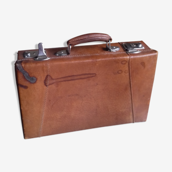 Trunk in leather and steel