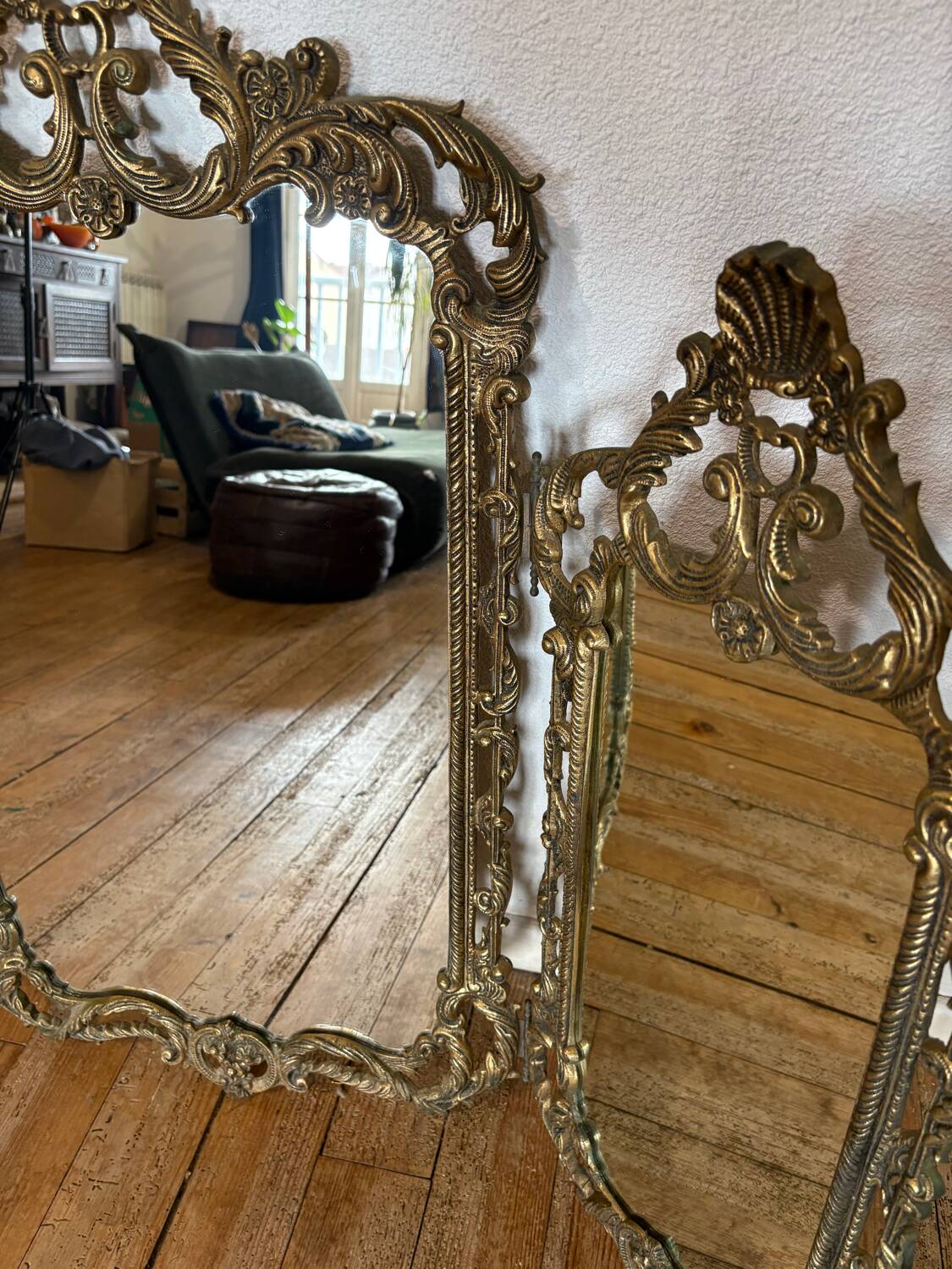 Triptyque Miroir Baroque/Rococo en laiton Doré, vers 1950 -M