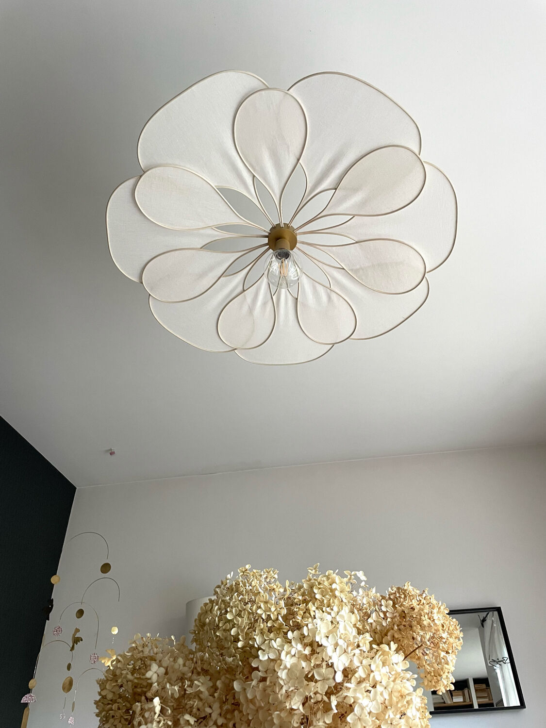 Linen and rattan suspension