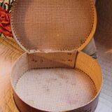 Round suitcase handle leather